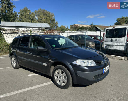 Рено Меган 2006 у Нежине на Automoto.ua Сірий Рено Меган, об'ємом двигуна 1.6 л та пробігом 243 тис. км за 5900 $, фото 16 на Automoto.ua