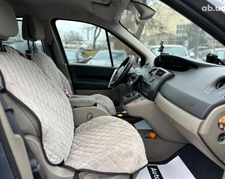 Серый Рено Меган, объемом двигателя 1.5 л и пробегом 265 тыс. км за 5790 $, фото 14 на Automoto.ua