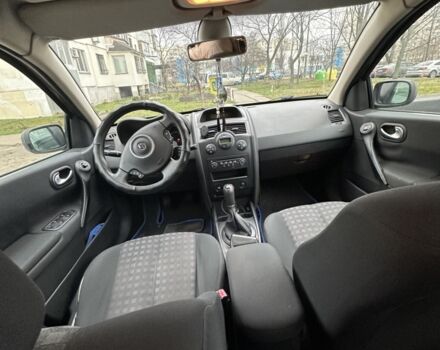 Сірий Рено Меган, об'ємом двигуна 1.6 л та пробігом 250 тис. км за 4600 $, фото 4 на Automoto.ua