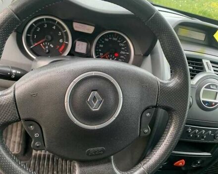 Серый Рено Меган, объемом двигателя 1.6 л и пробегом 222 тыс. км за 4500 $, фото 2 на Automoto.ua