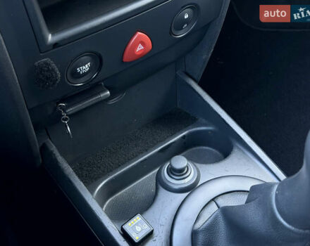 Серый Рено Меган, объемом двигателя 1.6 л и пробегом 248 тыс. км за 4900 $, фото 13 на Automoto.ua