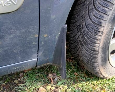 Рено Меган 2006 в Конотопе на Automoto.ua Серый Рено Меган, объемом двигателя 2 л и пробегом 219 тыс. км за 5600 $, фото 15 на Automoto.ua