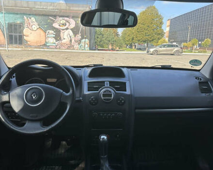 Серый Рено Меган, объемом двигателя 1.6 л и пробегом 235 тыс. км за 5200 $, фото 20 на Automoto.ua