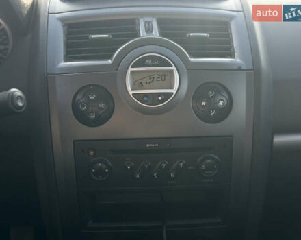 Серый Рено Меган, объемом двигателя 2 л и пробегом 280 тыс. км за 4700 $, фото 10 на Automoto.ua