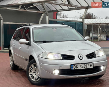 Серый Рено Меган, объемом двигателя 1.5 л и пробегом 325 тыс. км за 4950 $, фото 4 на Automoto.ua