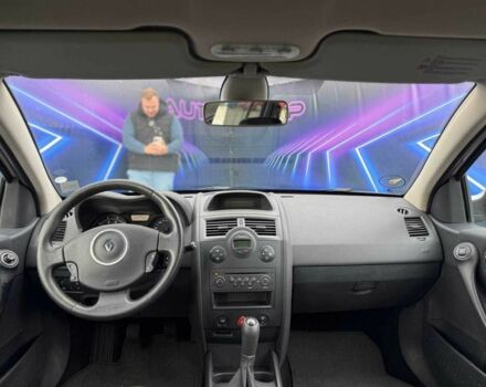 Рено Меган 2006 в Запорожье на Automoto.ua Серый Рено Меган, объемом двигателя 1.6 л и пробегом 236 тыс. км за 5499 $, фото 9 на Automoto.ua