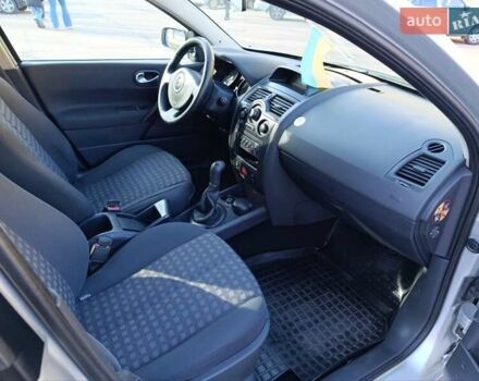 Серый Рено Меган, объемом двигателя 1.6 л и пробегом 210 тыс. км за 4650 $, фото 5 на Automoto.ua