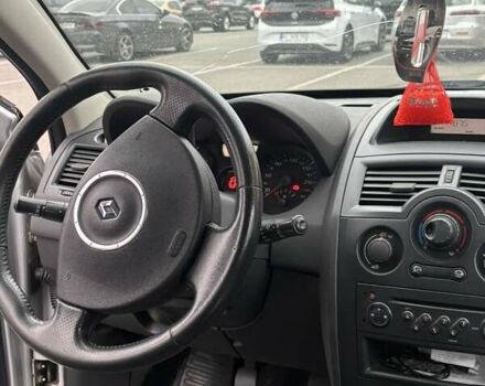 Сірий Рено Меган, об'ємом двигуна 1.6 л та пробігом 339 тис. км за 5400 $, фото 2 на Automoto.ua