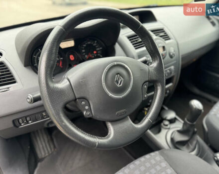 Сірий Рено Меган, об'ємом двигуна 1.6 л та пробігом 200 тис. км за 5600 $, фото 9 на Automoto.ua