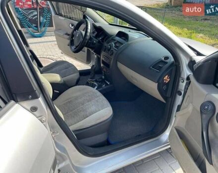 Серый Рено Меган, объемом двигателя 1.5 л и пробегом 233 тыс. км за 4800 $, фото 8 на Automoto.ua