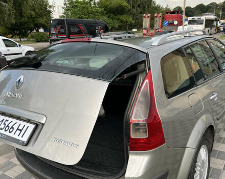 Сірий Рено Меган, об'ємом двигуна 1.9 л та пробігом 265 тис. км за 4700 $, фото 7 на Automoto.ua