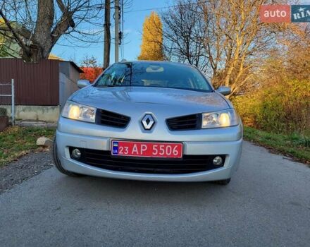 Серый Рено Меган, объемом двигателя 1.6 л и пробегом 182 тыс. км за 5700 $, фото 26 на Automoto.ua
