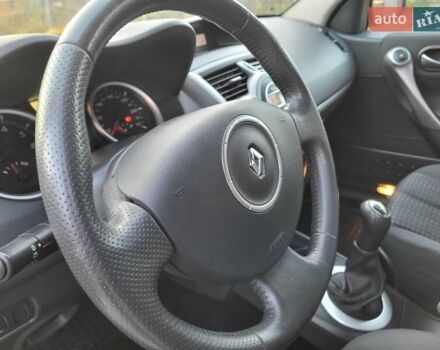 Серый Рено Меган, объемом двигателя 1.6 л и пробегом 182 тыс. км за 5700 $, фото 54 на Automoto.ua