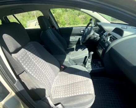 Серый Рено Меган, объемом двигателя 1.6 л и пробегом 278 тыс. км за 5000 $, фото 5 на Automoto.ua