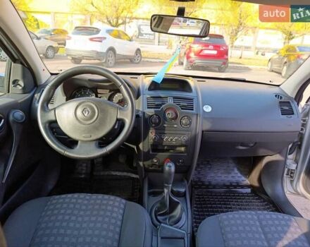 Серый Рено Меган, объемом двигателя 1.6 л и пробегом 210 тыс. км за 4650 $, фото 14 на Automoto.ua