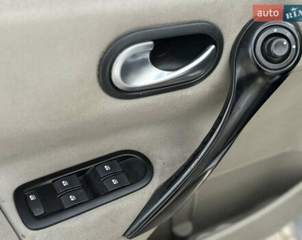 Серый Рено Меган, объемом двигателя 1.5 л и пробегом 264 тыс. км за 2950 $, фото 21 на Automoto.ua