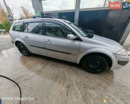 Серый Рено Меган, объемом двигателя 1.6 л и пробегом 316 тыс. км за 4600 $, фото 1 на Automoto.ua