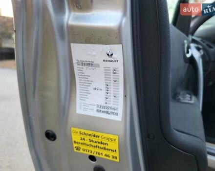 Серый Рено Меган, объемом двигателя 1.6 л и пробегом 182 тыс. км за 5700 $, фото 79 на Automoto.ua