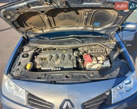 Серый Рено Меган, объемом двигателя 1.6 л и пробегом 258 тыс. км за 5300 $, фото 8 на Automoto.ua