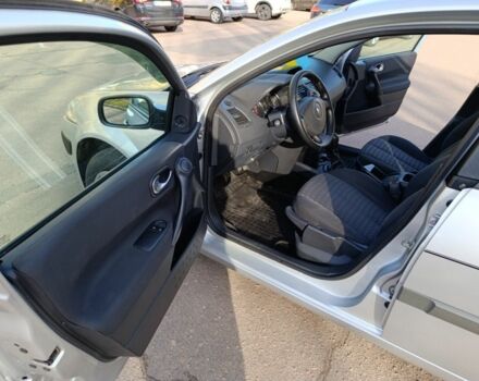 Серый Рено Меган, объемом двигателя 1.6 л и пробегом 210 тыс. км за 4560 $, фото 16 на Automoto.ua