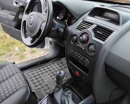 Серый Рено Меган, объемом двигателя 1.6 л и пробегом 192 тыс. км за 4750 $, фото 7 на Automoto.ua