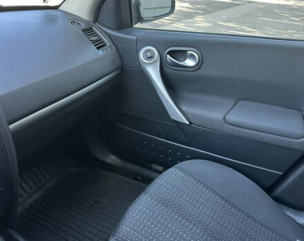 Серый Рено Меган, объемом двигателя 1.6 л и пробегом 235 тыс. км за 5200 $, фото 17 на Automoto.ua