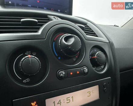 Серый Рено Меган, объемом двигателя 1.5 л и пробегом 325 тыс. км за 4950 $, фото 35 на Automoto.ua