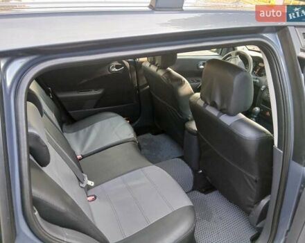 Рено Меган 2006 в Конотопе на Automoto.ua Серый Рено Меган, объемом двигателя 2 л и пробегом 219 тыс. км за 5600 $, фото 7 на Automoto.ua