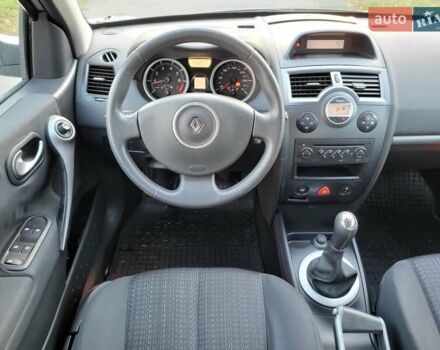 Серый Рено Меган, объемом двигателя 1.6 л и пробегом 182 тыс. км за 5700 $, фото 52 на Automoto.ua