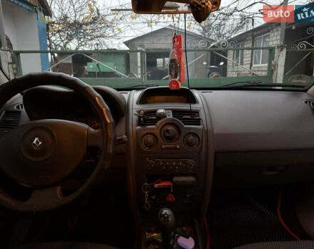 Серый Рено Меган, объемом двигателя 1.5 л и пробегом 260 тыс. км за 5000 $, фото 5 на Automoto.ua