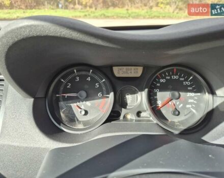 Серый Рено Меган, объемом двигателя 1.6 л и пробегом 230 тыс. км за 5500 $, фото 19 на Automoto.ua