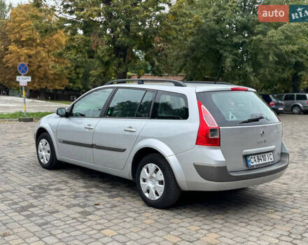 Серый Рено Меган, объемом двигателя 1.59 л и пробегом 240 тыс. км за 4300 $, фото 9 на Automoto.ua