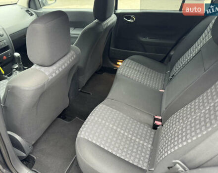 Сірий Рено Меган, об'ємом двигуна 1.6 л та пробігом 200 тис. км за 5600 $, фото 7 на Automoto.ua