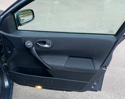 Сірий Рено Меган, об'ємом двигуна 1.6 л та пробігом 293 тис. км за 3600 $, фото 18 на Automoto.ua