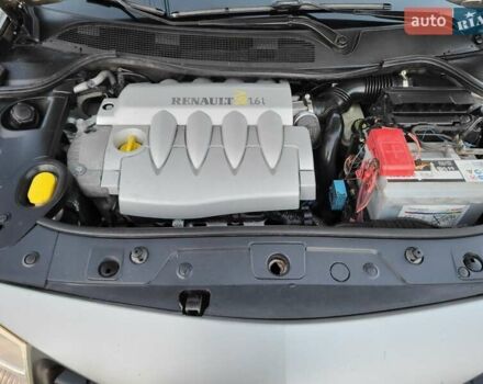 Серый Рено Меган, объемом двигателя 1.6 л и пробегом 182 тыс. км за 5700 $, фото 90 на Automoto.ua