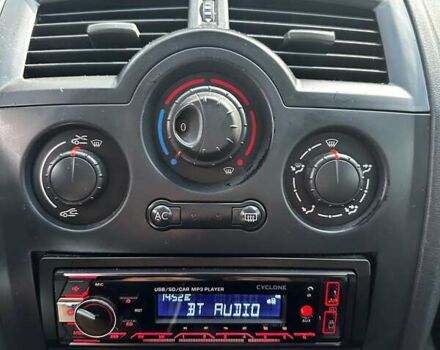 Сірий Рено Меган, об'ємом двигуна 1.6 л та пробігом 255 тис. км за 4700 $, фото 11 на Automoto.ua