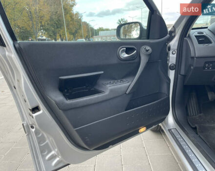 Серый Рено Меган, объемом двигателя 1.6 л и пробегом 196 тыс. км за 5500 $, фото 20 на Automoto.ua