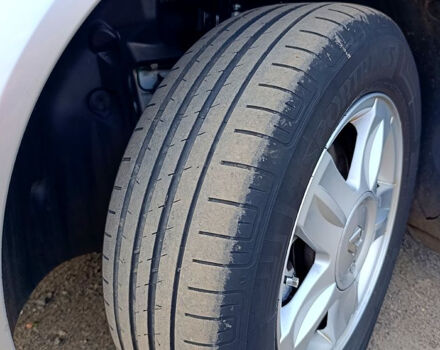 Сірий Рено Меган, об'ємом двигуна 1.6 л та пробігом 274 тис. км за 6000 $, фото 8 на Automoto.ua