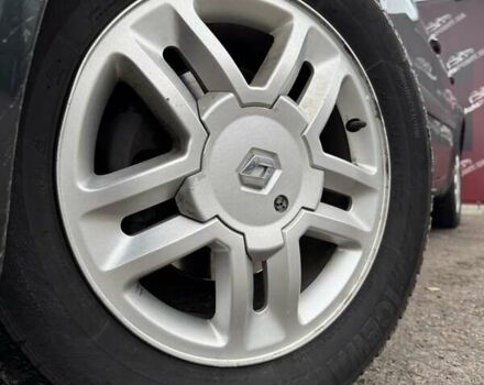 Серый Рено Меган, объемом двигателя 1.87 л и пробегом 243 тыс. км за 5800 $, фото 5 на Automoto.ua