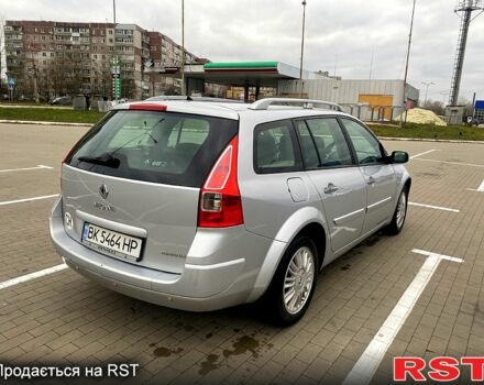 Серый Рено Меган, объемом двигателя 2 л и пробегом 275 тыс. км за 4700 $, фото 3 на Automoto.ua
