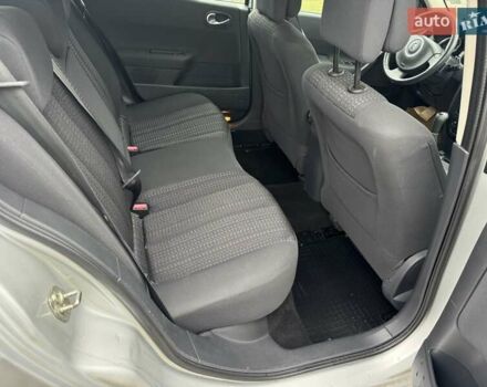 Сірий Рено Меган, об'ємом двигуна 1.6 л та пробігом 216 тис. км за 5400 $, фото 29 на Automoto.ua