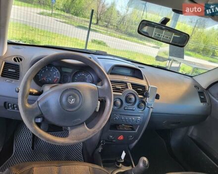 Серый Рено Меган, объемом двигателя 1.6 л и пробегом 270 тыс. км за 5000 $, фото 6 на Automoto.ua