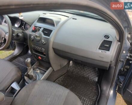 Сірий Рено Меган, об'ємом двигуна 1.46 л та пробігом 314 тис. км за 4000 $, фото 11 на Automoto.ua