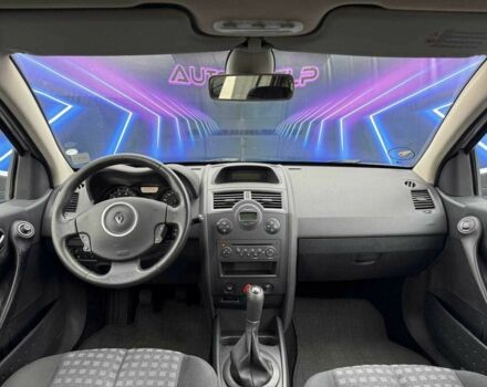 Рено Меган 2006 в Запорожье на Automoto.ua Серый Рено Меган, объемом двигателя 1.6 л и пробегом 236 тыс. км за 5499 $, фото 10 на Automoto.ua