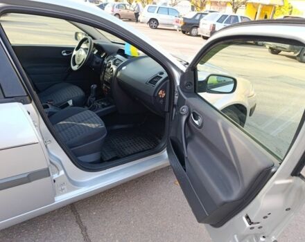 Серый Рено Меган, объемом двигателя 1.6 л и пробегом 210 тыс. км за 4560 $, фото 8 на Automoto.ua