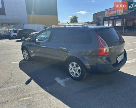 Рено Меган 2006 у Нежине на Automoto.ua Сірий Рено Меган, об'ємом двигуна 1.6 л та пробігом 243 тис. км за 5900 $, фото 7 на Automoto.ua