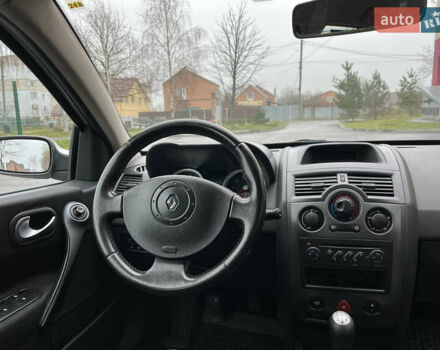Сірий Рено Меган, об'ємом двигуна 1.6 л та пробігом 241 тис. км за 5300 $, фото 9 на Automoto.ua