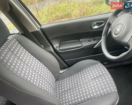 Рено Меган 2006 в Ковель на Automoto.ua Серый Рено Меган, объемом двигателя 1.6 л и пробегом 287 тыс. км за 4650 $, фото 11 на Automoto.ua