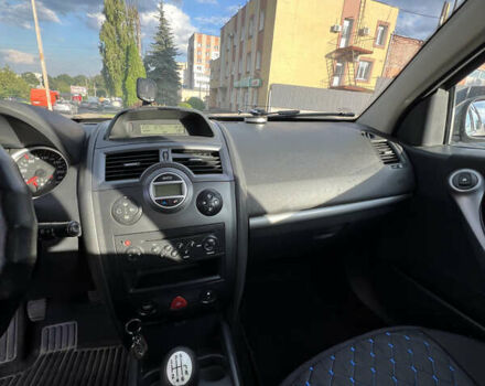 Серый Рено Меган, объемом двигателя 1.9 л и пробегом 265 тыс. км за 4600 $, фото 36 на Automoto.ua