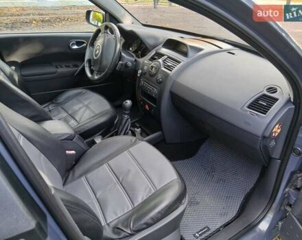 Рено Меган 2006 в Конотопе на Automoto.ua Серый Рено Меган, объемом двигателя 2 л и пробегом 219 тыс. км за 5600 $, фото 9 на Automoto.ua